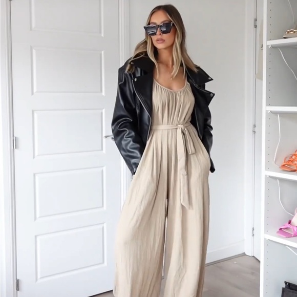 H&M Beige Tie Belt Jumpsuit - Picture 2 of 14